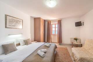 Апартаменты R club Apartments Old Town Budva Будва Номер-студио с видом на море-12